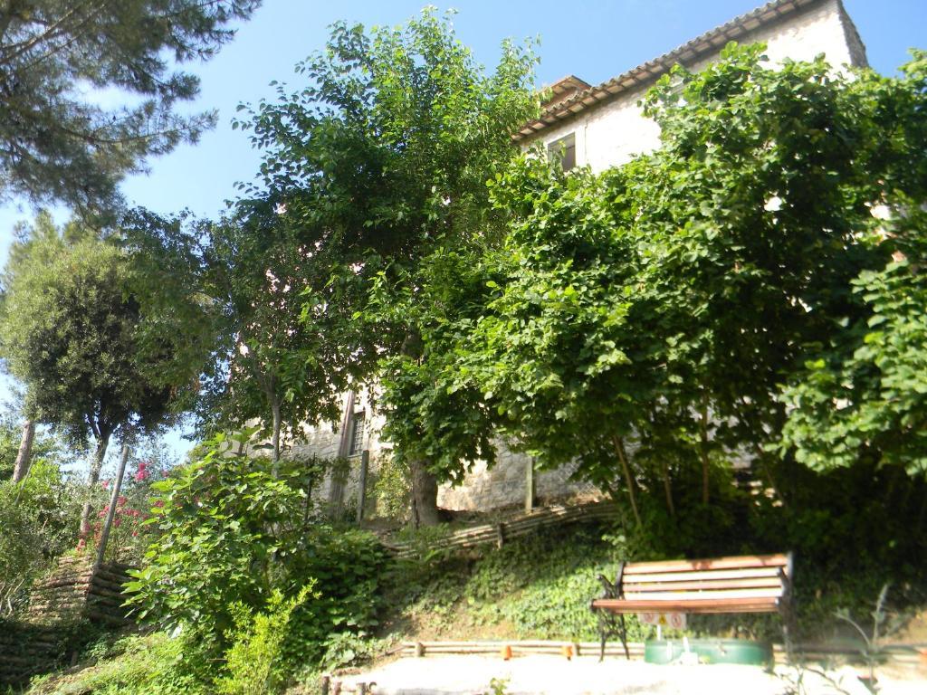 Gli Appartamenti Di Torre Bertona Todi Exterior foto